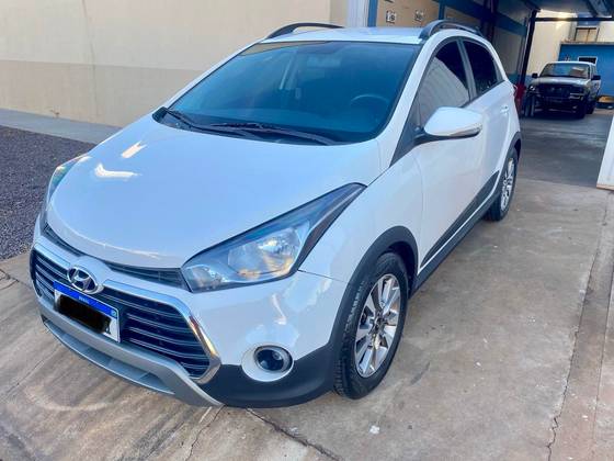 HYUNDAI HB20 1.6 PREMIUM 16V FLEX 4P AUTOMÁTICO